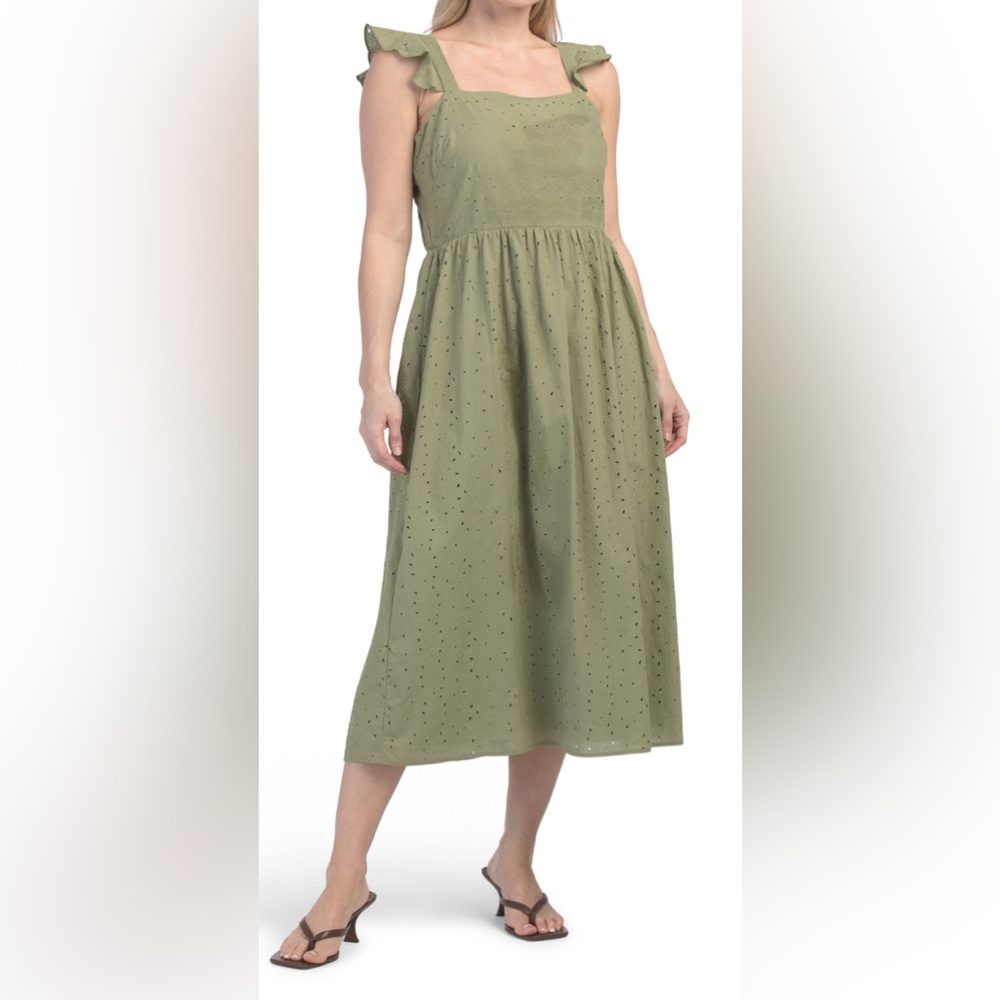 ANNE KLEIN maxwell burnout smocked back midi dress
 Sage Green Size 14